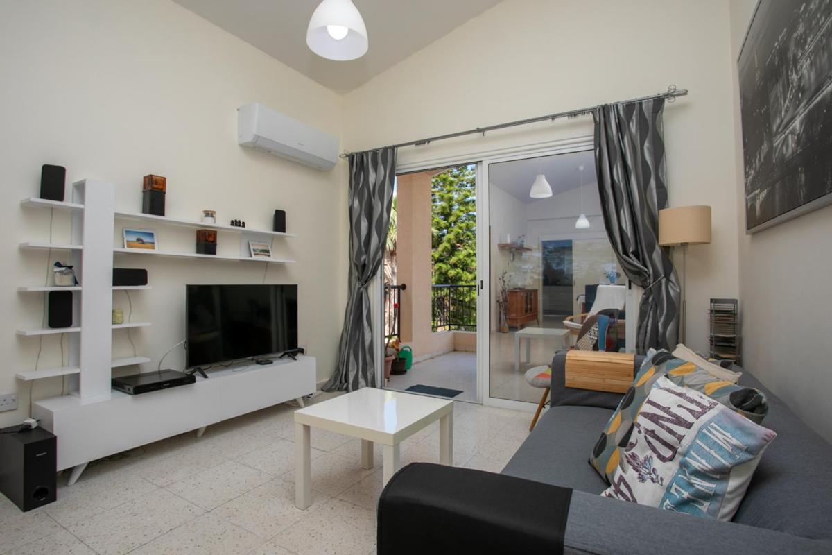 The Marilouize Apartment Peyia Exterior foto